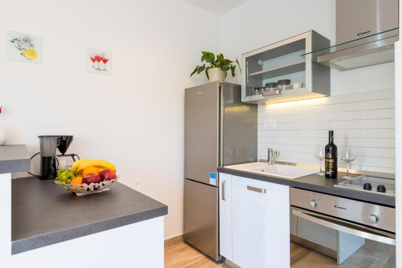 Apartments Helen ดูบรอฟนิก ภายนอก รูปภาพ