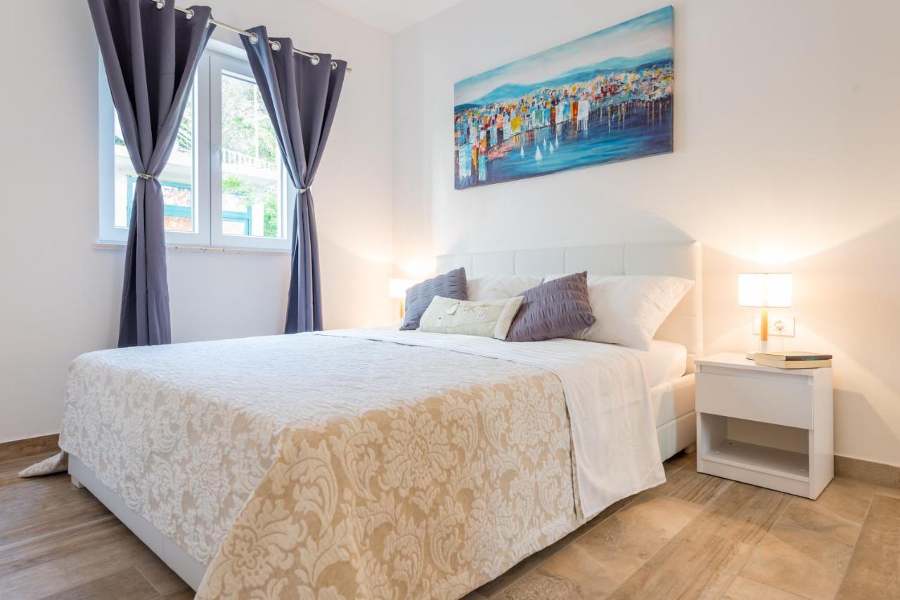 Apartments Helen ดูบรอฟนิก ภายนอก รูปภาพ
